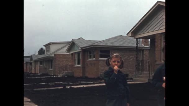 Chicago Usa April 1957 Historiska Bilder Barn Som Glatt Leker — Stockvideo
