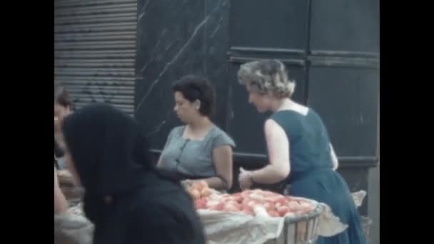 Lumio Corse June 1960 Винтажные Кадры Запечатлели Оживленный Рынок Открытым — стоковое видео