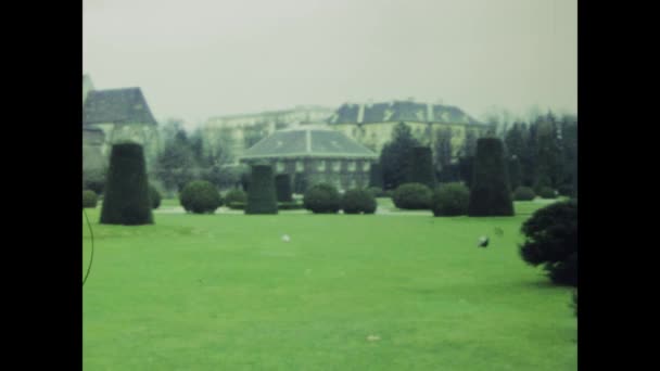 Vienna Austria Mei 1975 Rekaman Vintage Menampilkan Istana Schnbrunn Yang — Stok Video