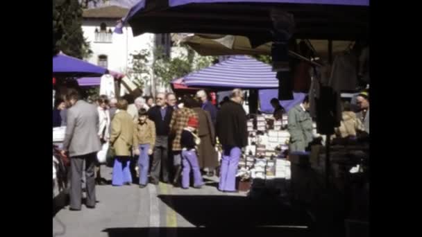 Venecia Italia Junio 1975 Imágenes Vintage Bullicioso Mercado Italiano Aire — Vídeos de Stock