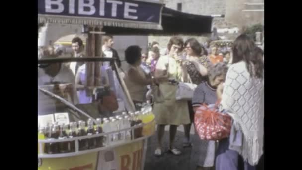 Roma Italia Maggio 1975 Riprese Degli Anni Una Vivace Bancarella — Video Stock