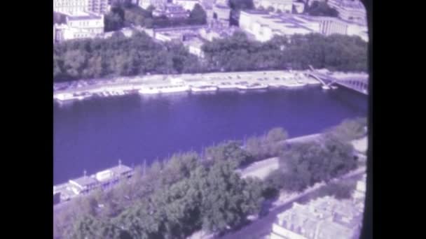 프랑스 1975년 도시의 역사적인 랜드마크와 아름다움의 파노라마 전망을 제공하는 파리의 — 비디오