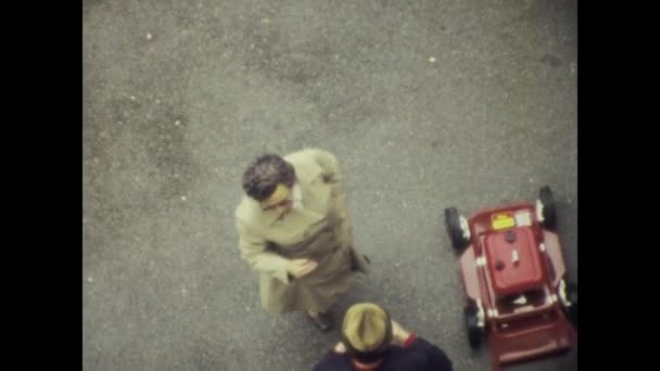 Lignano Sabbia Oro ตาล นายน 1975 ภาพจากย ของคนท งโหลดเคร องต — วีดีโอสต็อก