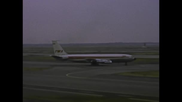 Toronto Kanada März 1975 Fesselnde 70Er Jahre Aufnahmen Eines Flugzeugs — Stockvideo