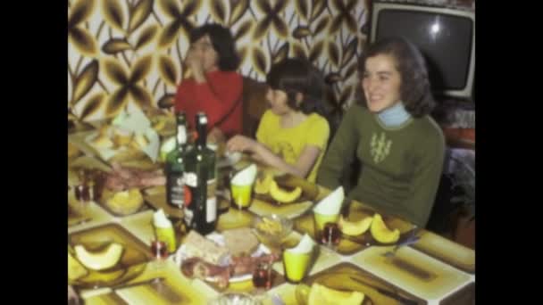 Paris France May 1975 Heartwarming 1970S Footage Typical Family Lunch — Stock Video