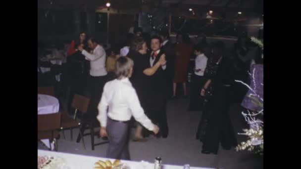 Fransa Nın Başkenti Paris 1975 1970 Lerde Lüks Bir Restoranda — Stok video