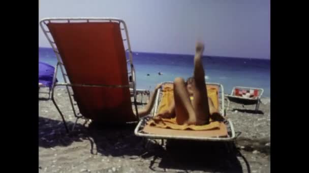 Rhodes Greece June 1975 Footage Capturing Joyful Children Relaxing Beach — Stock Video