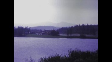 Chateau Frontenac, Kanada 1975: 1970 'lerde Chateau Frontenac' ın çarpıcı mimarisini ve çevresindeki manzarayı gösteren klasik görüntüler