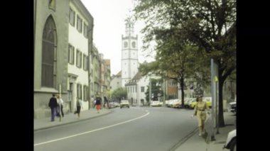 Stuttgrat, Almanya Mayıs 1975, 1970 'ler boyunca Almanya' nın Kuzgun Böceği kentindeki çeşitli sokak ve binaları gösteren klasik görüntüler
