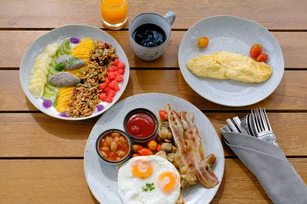 Pequeno Almoço Mesa Madeira — Fotografia de Stock