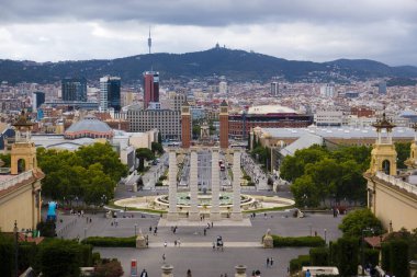 İspanya 'nın Sihirli Çeşmesi ve Meydanı, Barselona