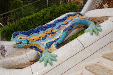 Barselona Park Guell 'deki Semender heykeli.