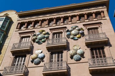 Casa Bruno Cuadros, Barcelona 'da şemsiyeler