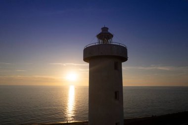 Viareggio Tuscany deniz fenerinin günbatımında çekilmiş hava fotoğrafları. 