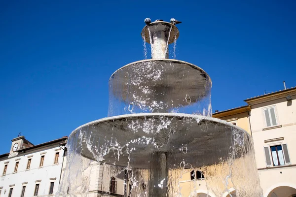 Fényképészeti Dokumentáció Nyilvános Szökőkút Téren Colle Val Elsa Toszkánában Siena — Stock Fotó