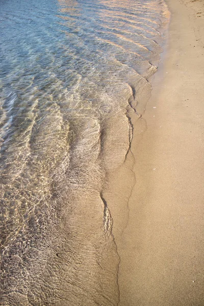 Photographic documentation that portrays the shapes and transparency of the sea waves