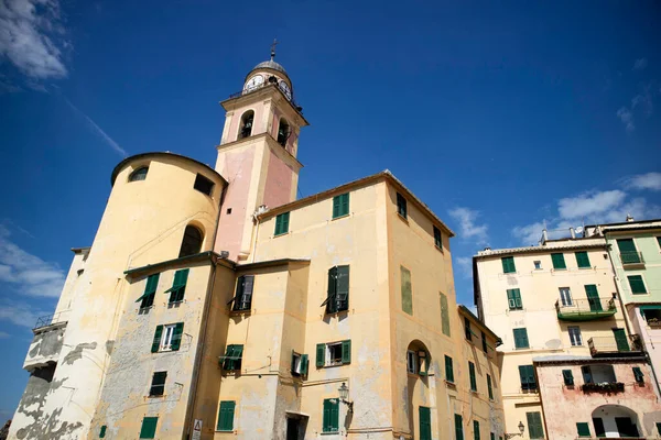 가톨릭교회의 Camogli Liguria Italy — 스톡 사진