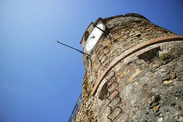 Cinque Terre Spezia Talya Daki Riomaggiore Şatosundaki Saat Kulesinin Fotoğraflı — Stok fotoğraf