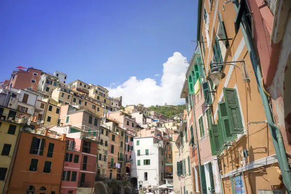 Riomaggiore Ligiaイタリアのカラフルな町の写真のドキュメンテーション — ストック写真