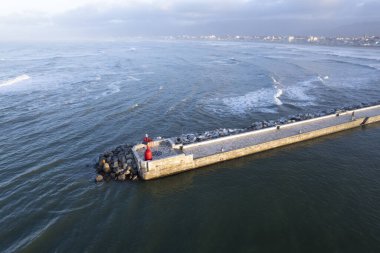 Viareggio limanının sağ tarafının belgeleri şafakta fotoğraflandı. 