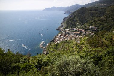 Riomaggiore şehrinin panoramik manzarası Terque Liguria İtalya 
