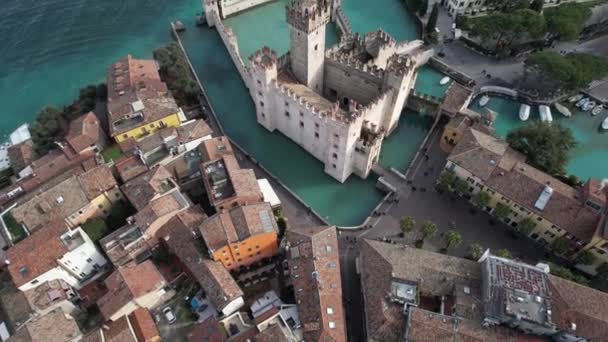 Luchtfoto Documentatie Van Het Prachtige Dorp Sirmione Provincie Brescia Italië — Stockvideo