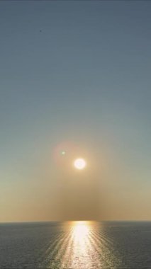 Versilia 'nın ikonik sembollerinden biri olan Forte dei Marmi Pier' in güzelliğini gösteren hava aracı videosu.. 