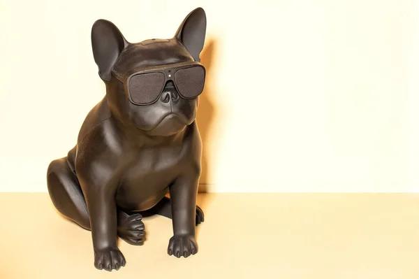 Säkerhetsleksak Form Fransk Svart Bulldogg Med Videoövervakning Och Ljudinspelning Mot — Stockfoto