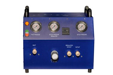 Bu güçlü basınç regülatörü, giriş ve çıkış basıncını izlemek için çift göstergeler içeren endüstriyel kullanım için tasarlanmıştır..