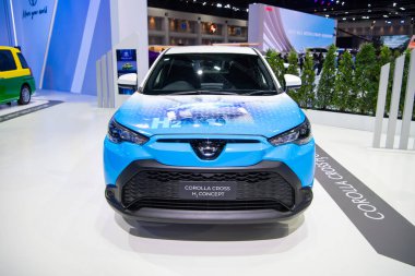 Toyota Corolla Cross H2 Kavramı 21 Mart 2023 'te Nonthaburi, Tayland' da Bangkok Uluslararası Otomobil Fuarı 2023 'te sergilenmektedir..