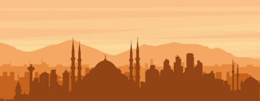 Şehrin sisli arka plan binaları, güneş doğuşu, bulutlar ve ISTANBUL dağları ve TURKEY 'nin kahverengi panoramik posteri