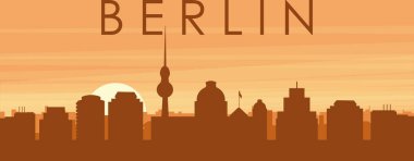 Şehir siluetinin kahverengi panoramik posteri sisli arka plan binaları, gün doğumu, bulutlar ve BERLIN dağları, ALMANY