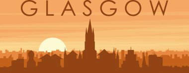 Şehrin sisli arka plan binaları, gündoğumu, bulutlar ve GLASGOW dağları, UNITED KINGDOM