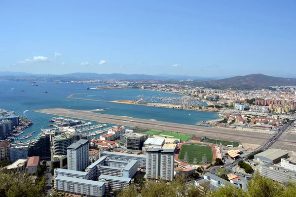 Utsikt Mot Gibraltarklippan Från Mid Harbour Små Båtar Marina 2020 — Stockfoto