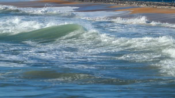 海の波がビーチサーフフフロリダで壊れる アメリカ — ストック動画