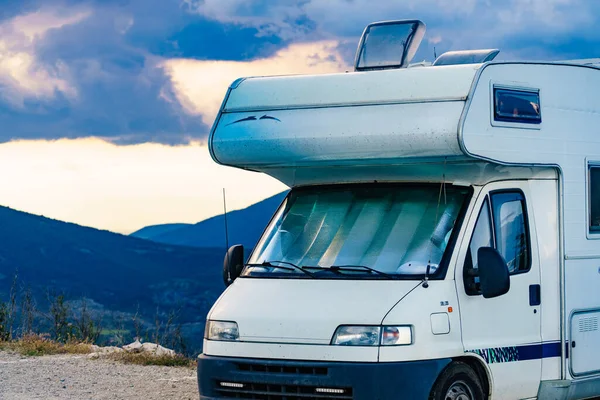 Karavana Přírodu Verdon Gorge France Motorový Domov Camping Auto Projíždějící — Stock fotografie