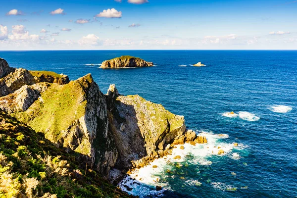 Havslandskap Atlanten Och Asturiens Steniga Kust Vid Cape Penas Havsstrand — Stockfoto