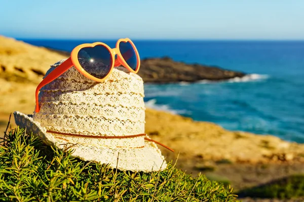 Chapéu Verão Óculos Sol Costa Mediterrânea Mar Região Murcia Parque — Fotografia de Stock