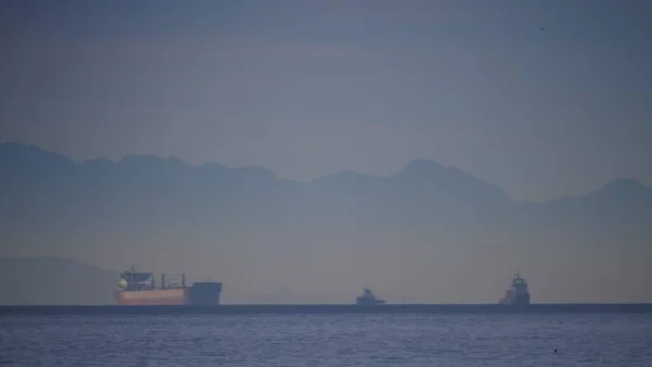 Capa Marinha Com Navios Industriais Contentores Carga Estreito Gibraltar Conceito — Fotografia de Stock
