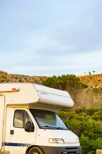 Camping Mediterranean Coast Spain Camper Vehicle Beach Sea Shore — Photo