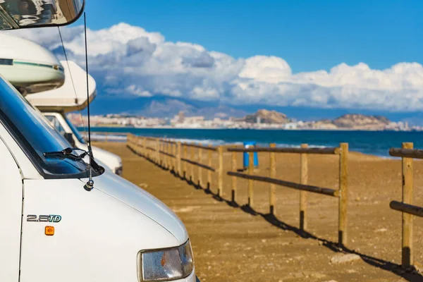 Wohnwagen Der Mittelmeerküste Stadt Alicante Der Ferne Costa Blanca Spanien — Stockfoto
