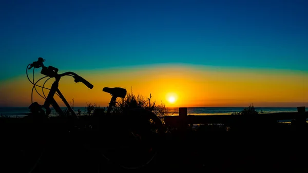 Bicycle Outdoor Parked Beach Evening Time Sunset Sky Holidays Sport — Stock Photo, Image