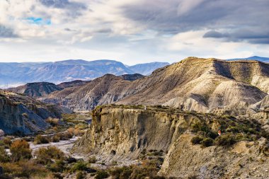 Tabernas çöl manzarası. Almerya Eyaleti, Endülüs İspanya. Doğal alan. Ziyaret için ilginç bir yer. Turist eğlencesi.