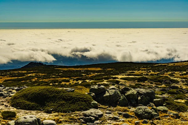 Хмари Над Вершиною Гори Серра Естрела Найвище Місце Континентальній Португалії — стокове фото