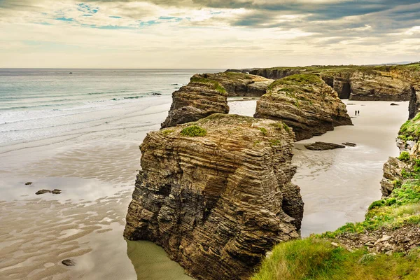 stock image Cliff formations on Cathedral Beach in Galicia Spain. Playa de las Catedrales, As Catedrais in Ribadeo, province of Lugo. Cantabric coastline in northern Spain. Tourist attraction.