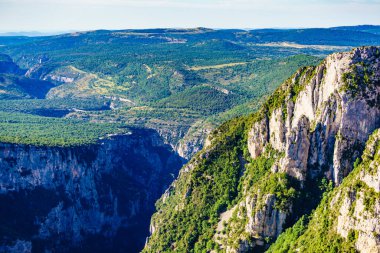 Provence France 'daki Verdon Gorge' da. Dağ manzarası. Belvedere de la Dent d 'Aire izleme noktasından görüntü.