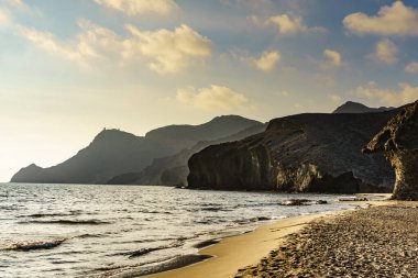 Monsul plajı. Deniz manzarası, Cabo de Gata Nijar Doğal Parkı, Almeria ili, Endülüs, İspanya. Doğa rezervi.