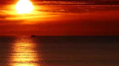 Akdeniz 'de gün batımı