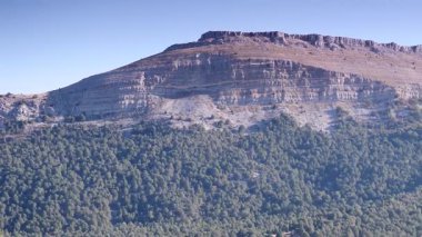 Burgos İspanya 'da kayalık dağ manzarası