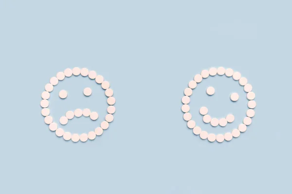 Smutna Szczęśliwa Twarz Zrobiona Tabletek — Zdjęcie stockowe